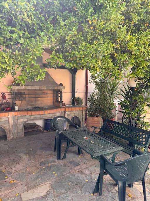 Ferienwohnung Family Woodland Oasis Vipgreece Kírinthos Exterior foto